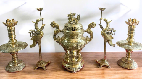 Tại Sao Bộ Thờ Bằng Đồng Là Lựa Chọn Hoàn Hảo Cho Mọi Gia Đình?