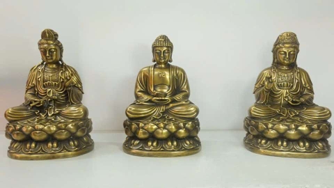 Đồng Thếp Vàng – Dáng Hình Của Sự Vĩnh Cửu