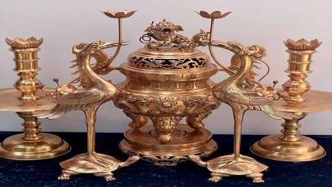 Đỉnh đồng đỏ: Linh khí ngàn năm – Khơi nguồn tài lộc, vượng khí đầy nhà