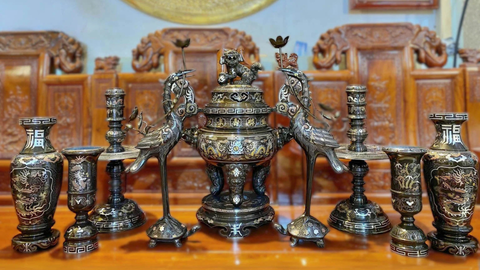 Hào Quang Phong Thủy, Vạn Sự Bình An Của Bộ Đỉnh Đồng Đầy Đủ