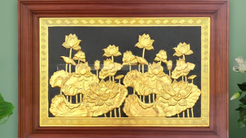 Tranh Hoa Sen Bằng Đồng: Nét Chạm Khắc Tinh Tế Mang Hồn Việt