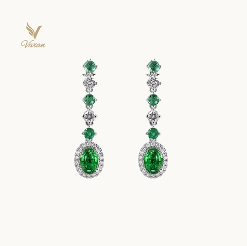 Hoa tai vàng trắng 18K, viên chủ Garnet thiên nhiên, viên phụ Emerald thiên nhiên và kim cương thiên nhiên