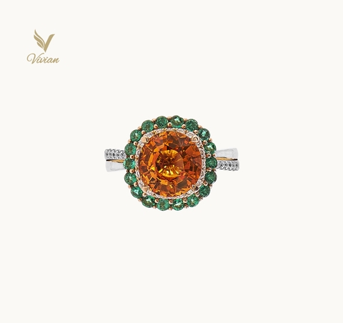 Nhẫn vàng trắng, vàng hồng, viên chủ Sapphire, viên phụ Emerald và kim cương thiên nhiên