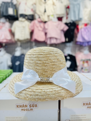 Mũ cói vành Dior