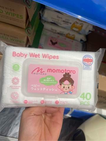 Khăn ướt momo hồng