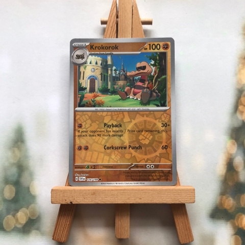 Thẻ hình Pokemon Krokorok 116/198 - Lá bài lẻ Scarlet & Violet Base Set Common Reverse Holo tiếng Anh chính hãng