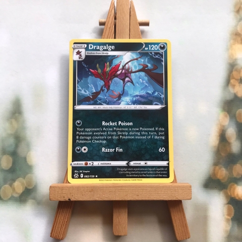 Thẻ hình Pokemon Dragalge 082/159 - Lá bài lẻ Sword & Shield: Crown Zenith Rare Reverse Holo tiếng Anh chính hãng