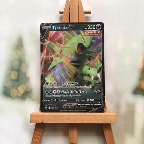 Thẻ hình Pokemon Tyranitar V SWSH109 - Lá bài Sword & Shield Promo tiếng Anh chính hãng