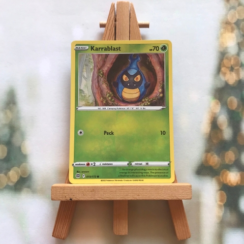 Thẻ hình Pokemon Karrablast 015/172 - Lá bài Sword & Shield: Brilliant Stars Common Reverse Holo tiếng Anh chính hãng