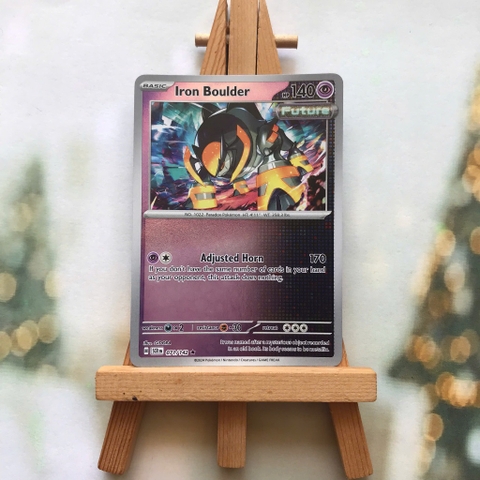 Thẻ hình Pokemon Iron Boulder 071/142 - Lá bài lẻ Stellar Crown Rare Reverse Holo tiếng Anh chính hãng