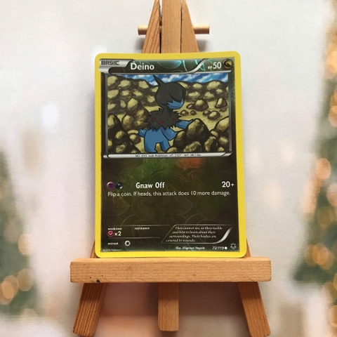 Thẻ hình Pokemon Deino 72/119 - Lá bài lẻ Phantom Forces Common Reverse Holo tiếng Anh chính hãng