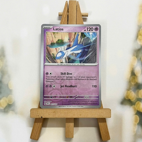 Thẻ hình Pokemon Latios 077/191 - Lá bài lẻ Surging Sparks Uncommon Reverse Holo tiếng Anh chính hãng