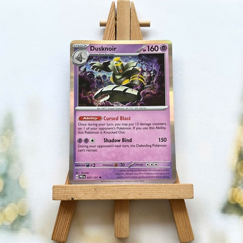 Thẻ hình Pokemon Dusknoir 037/131 - Lá bài lẻ Prismatic Evolutions Rare Reverse Holo tiếng Anh chính hãng