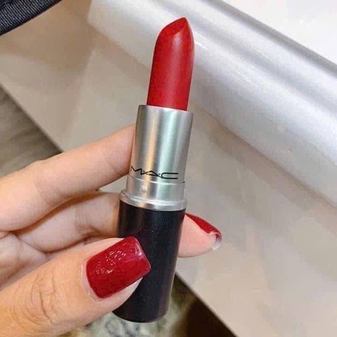 Son MAC 707 Ruby Woo - Màu Đỏ Đặc Sắc