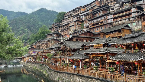 Tour Hà Khẩu - Bình Biên - Kiến Thủy - Mông Tự 3 Ngày 2 Đêm