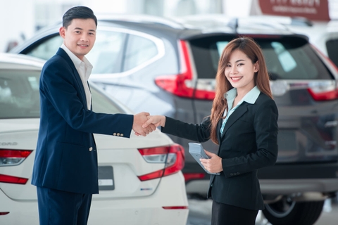 5 Lưu Ý Quan Trọng Khi Thuê Xe Hạng Sang Bạn Không Nên Bỏ Qua