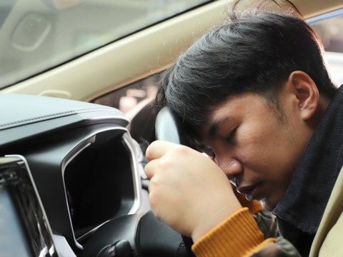 Nguyên Nhân và Hệ Quả Của Việc Tài Xế Ngủ Quên Khi Chở Khách