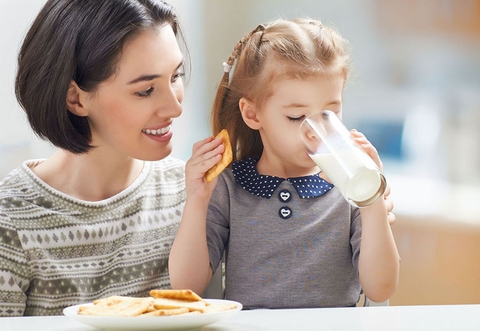 TRẺ 3 TUỔI CẦN BỔ SUNG CHẤT GÌ? GỢI Ý THƯƠNG HIỆU SỮA GIÚP CON PHÁT TRIỂN TOÀN DIỆN