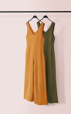 Jumpsuit Cổ Tim Sát Nách-KTS231106