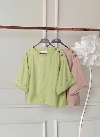 Áo Basic Vai Phối Nút Mentosa 2 Màu-AKMTS060925L1