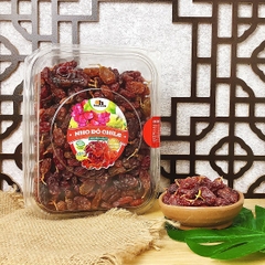 Nho đỏ nguyên cuống hộp nhựa 500g Smile