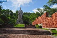 Tour Du Lịch Chùa Giám - Mẫu The - Chùa Trăm Gian - Đền Cao 1 Ngày