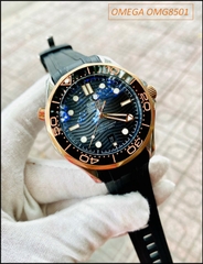 dong-ho-nam-omega-seamaster-automatic-007-day-cao-su-mat-den-dep-gia-re-timesstore-vn