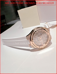 dong-ho-nu-michael-kors-lennox-three-hand-day-sillicone-trang-timesstore-vn