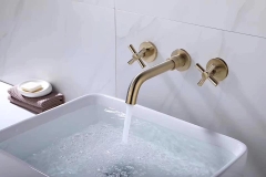vòi âm tường
