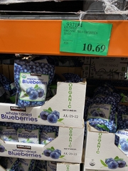 Việt quất sấy khô Kirkland Organic Dried Blueberries (mua hộ)