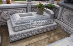 Mộ đá khối 25