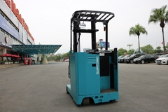 Xe nâng cũ Reach truck 1.5 tấn Sumitomo 61FBR15SE. Khung V4000. Sản xuất 2010. Mã XC.R15SUS40.00479