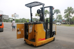 Xe nâng cũ Reach truck 1.5 tấn TCM FRHB15-8W1. Khung FSV5500. Sản xuất 2012. Mã XC.R15TCT55.00474