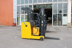 Xe nâng điện Reach truck cũ 1.5 tấn Komatsu FB15RL-15. Khung FSV5000. Sản xuất 2012. Mã XC.R15KOT50.00475