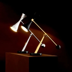 EICHHOLTZ Đèn để bàn Desk Lamp Cordero polished brass black finish
