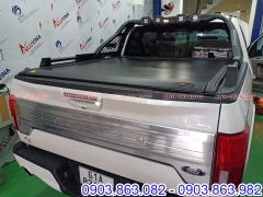 Nắp thùng cuộn điện Option4x4 gắn cho Ford F150 Limited 2020