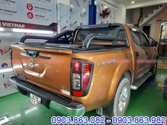 Nắp thùng cuộn + Khung thể thao gắn Nissan Navara 2020