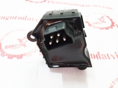 IC quạt gió điều hòa BMW Seri3 E46/ Seri5 E39/ X5 E53 -  64116923204