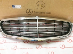 Mặt ca lăng Mercedes E350 E550 - 2128801483