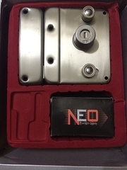 Khóa cổng nhà NEO V88