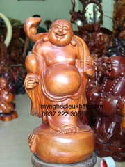 Di Lặc đứng bao tiền
