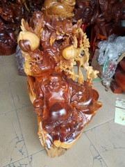 Di Lặc khoác bao ngồi gốc đào 75x45x40