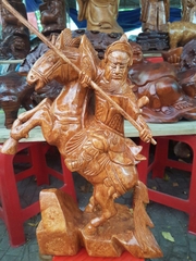 Quan Công cưỡi ngựa múa đao 50x30x18