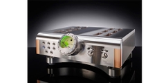 Dan D'Agostino Pre-amplifier Momentum HD