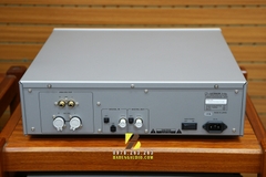 Đầu CD Luxman D-05U