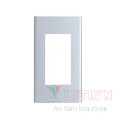 Mặt dùng cho 3 thiết bị trắng ánh kim WEV68030MW