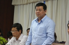Cá chết ở kênh Nhiêu Lộc do nước ô nhiễm hữu cơ và khí độc Cá chết ở kênh Nhiêu Lộc do nước ô nhiễm hữu cơ và khí độc