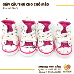 Giày Cho Chó Mèo Kiểu Cầu Thủ