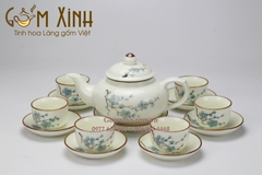 Bộ trà dáng Chuông men kem vẽ hoa đào xanh men kem