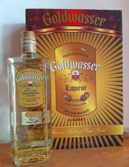 Vodka goldwasser Đức